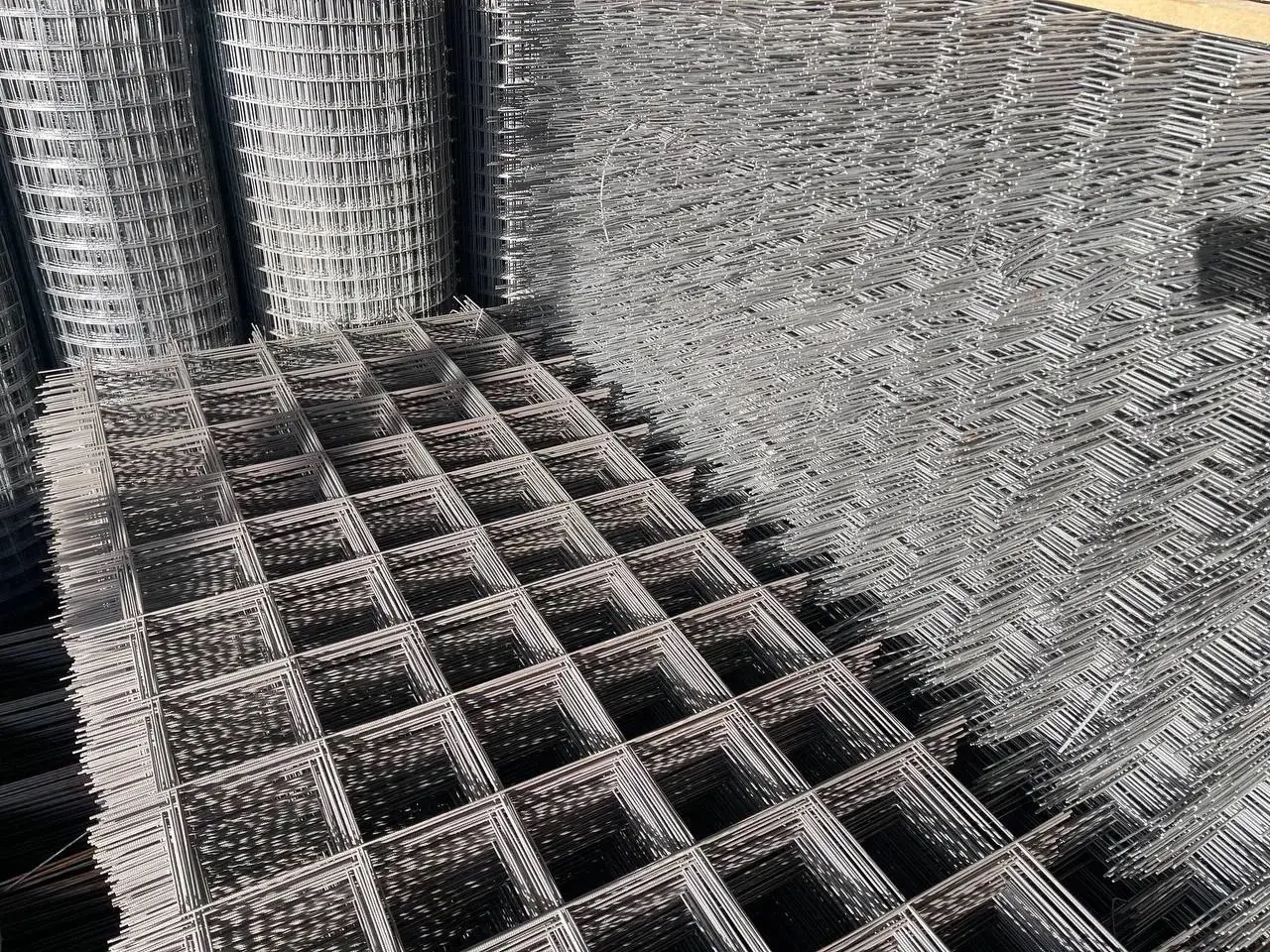 Сетка сварная из проволоки ВР 100×100×3 мм, карта 2×3 м